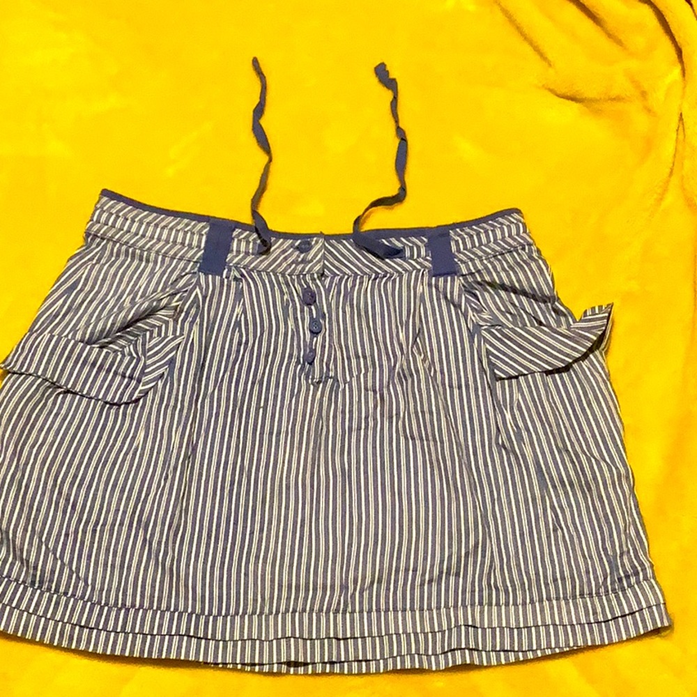 Old navy women-shorts $11 or bundle 4 for $25